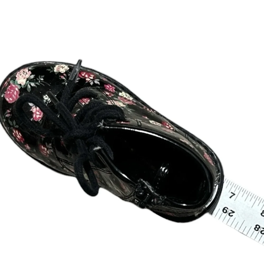The CHILDREN'S PLACE Combat Boots Toddler sz 7 Black w/ Pink Flowers Moto Boho